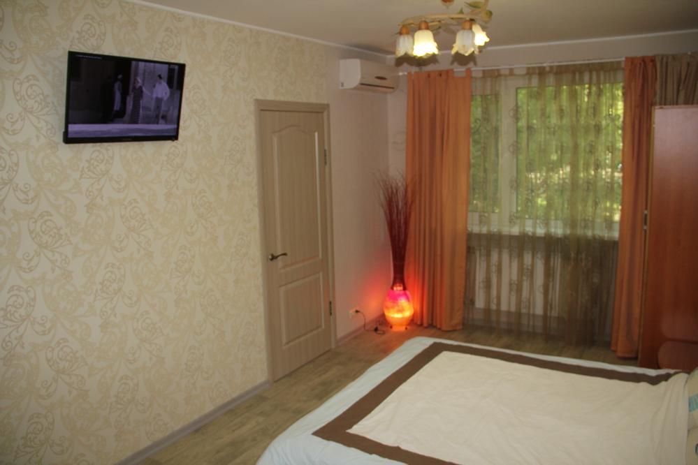 Современная 1-Комнатная Квартира Harkiv Exterior foto
